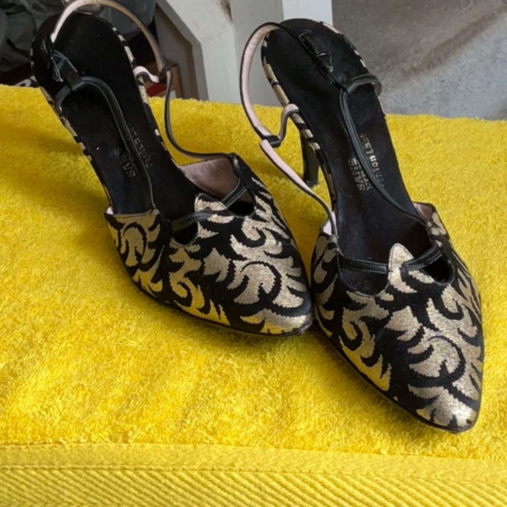 Vintage Fenton last Saks 5 ave pumps
